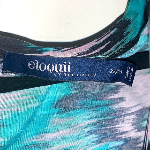 The Limited Short Sleeve Blouse - Picture 3 of 5